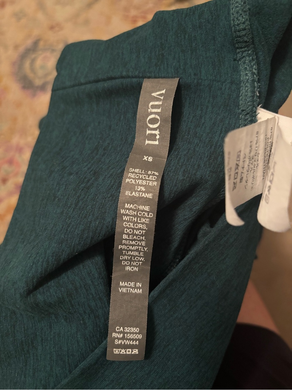 Vuori Clean Elevation Legging Short - Picture 7 of 10